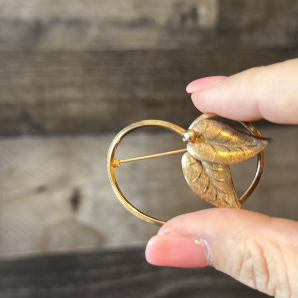 Vintage heart shaped apple brooch teacher gift Lovecore earth girl retro pin - Picture 5 of 8